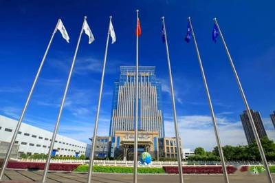 进工厂也能上大学？文化传媒行业的新机遇